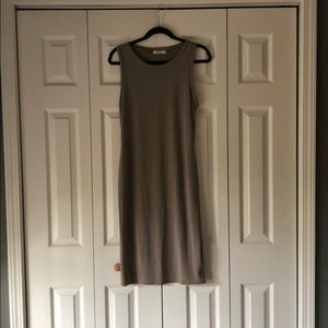Fitted dark beige dress